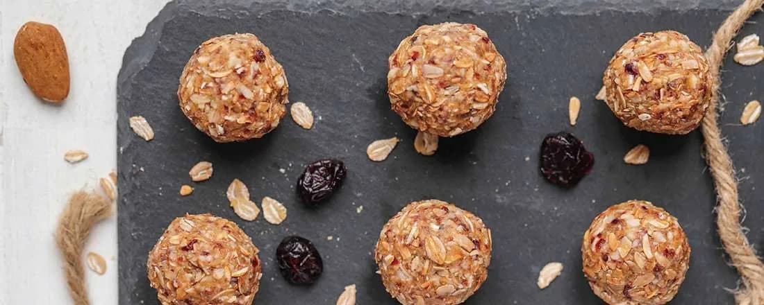 No-Bake Almond and Cranberry Energy Balls
